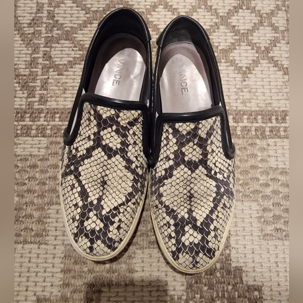 Great Condition Vince Bram Snakeskin Leather Slip-On Sneakers 7.5